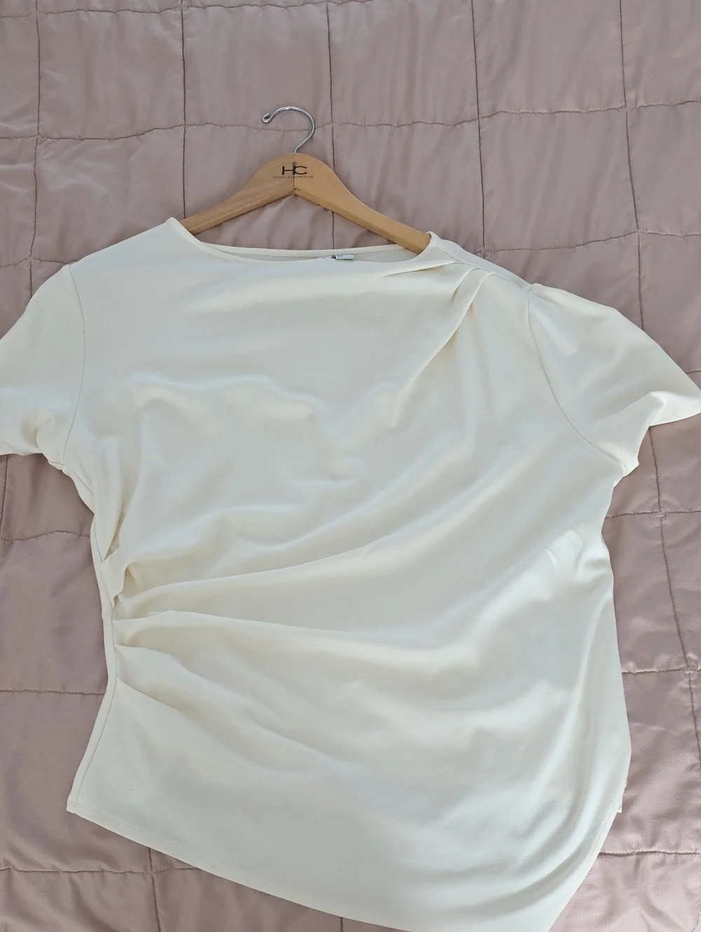 Other Stories - Women’s Cream Short Sleeve Draped Assymetrical Top